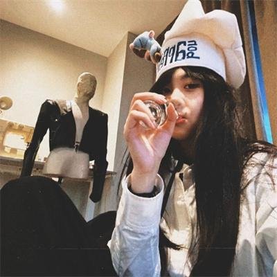 鲁卜哈利沙漠：非洲的女人